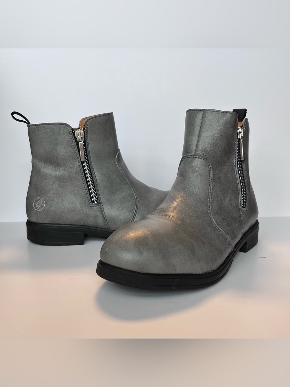 XENA Workwear Omega Vegan EH Safety Boots Vegan Smokey Grey Size 7